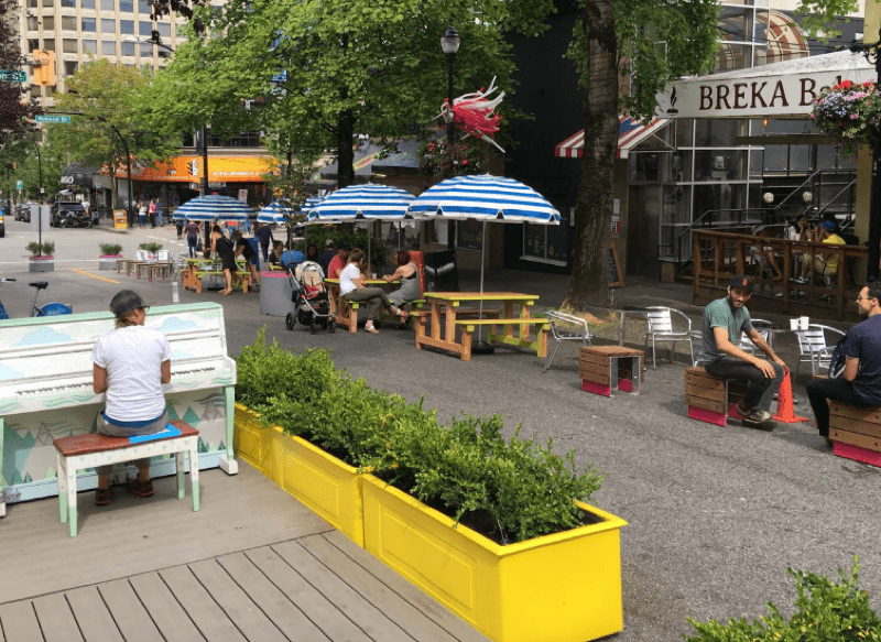 Bute-Robson trial plaza in West End to become permanent - urbanYVR