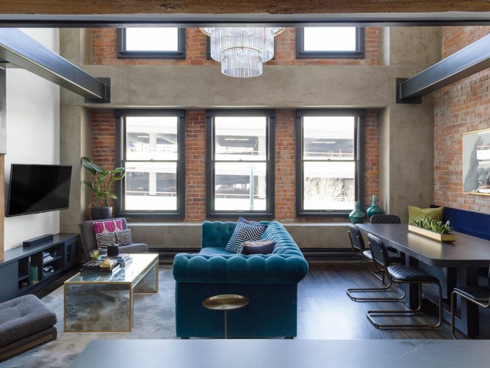 Luxurious two-level loft for sale in Crosstown - urbanYVR