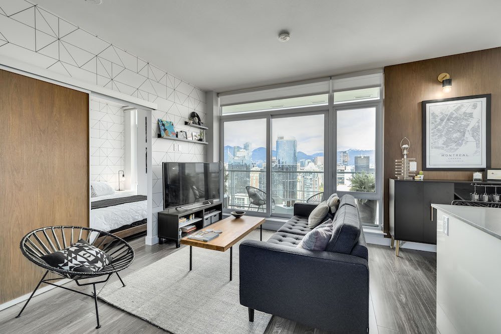 Customized home at Tate Downtown features sweeping views - urbanYVR